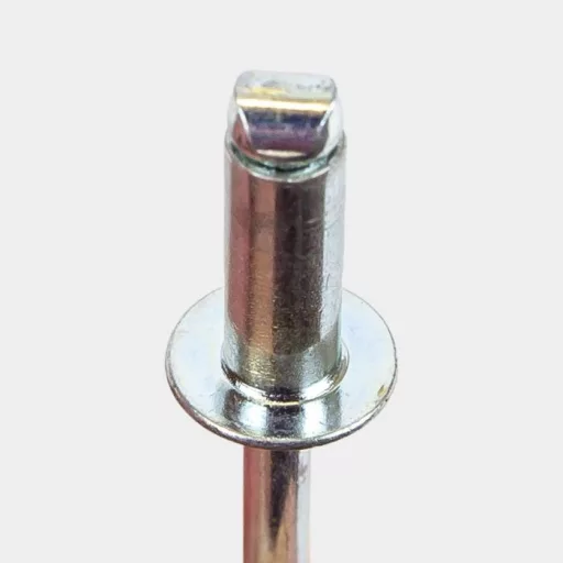 SST 3212 Popszegecs